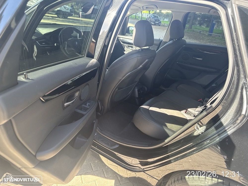 BMW 216 Active Tourer d Line Sport - 18