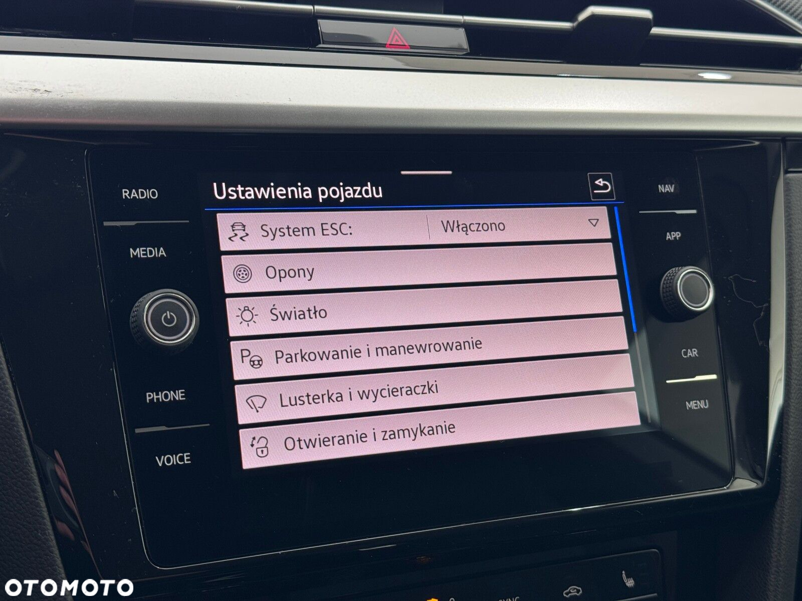 Volkswagen Arteon 2.0 TDI Elegance DSG - 33