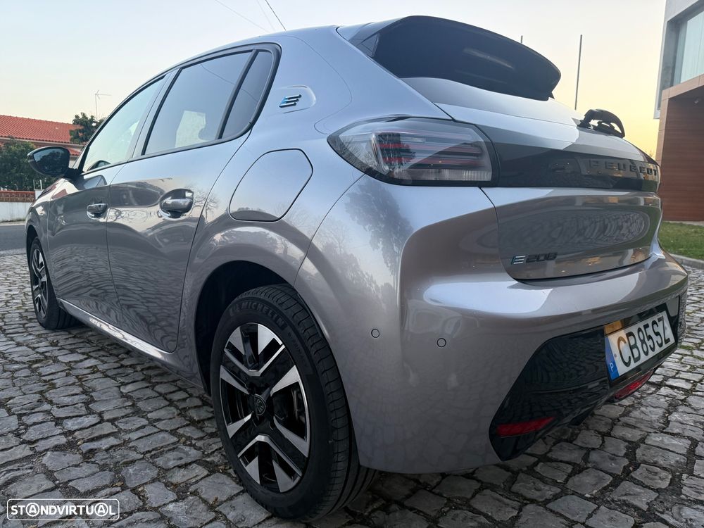 Peugeot e-208 51 kWh Allure - 8