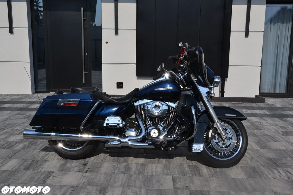 Harley-Davidson FLH Electra Glide - 12
