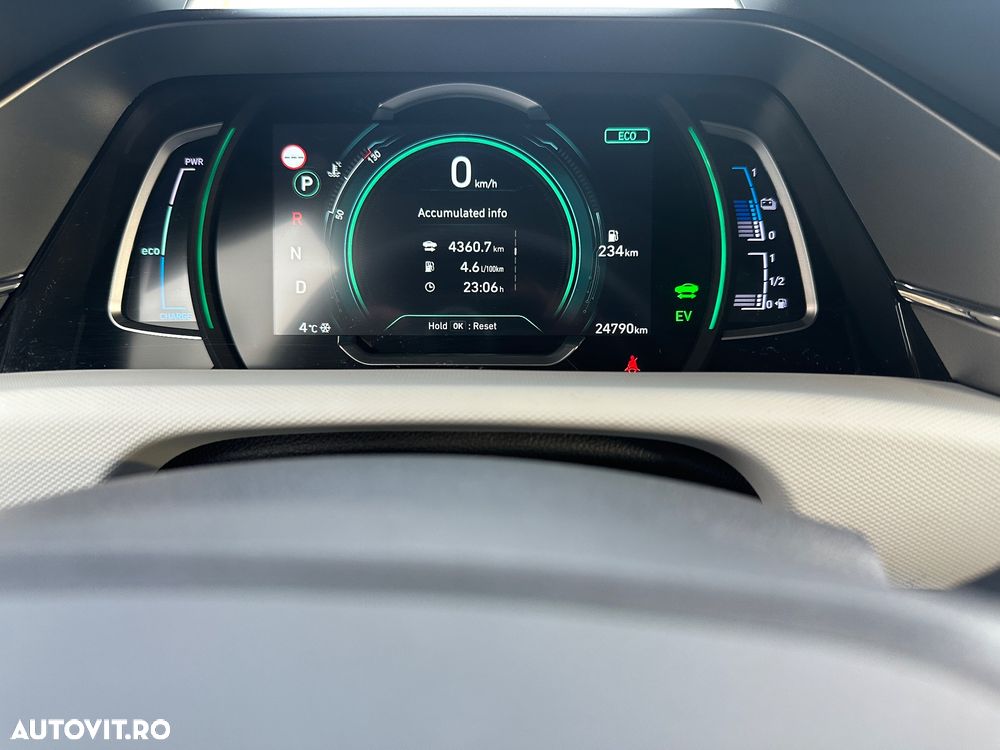 Hyundai IONIQ Plug-in-Hybrid 1.6 GDI Premium - 25