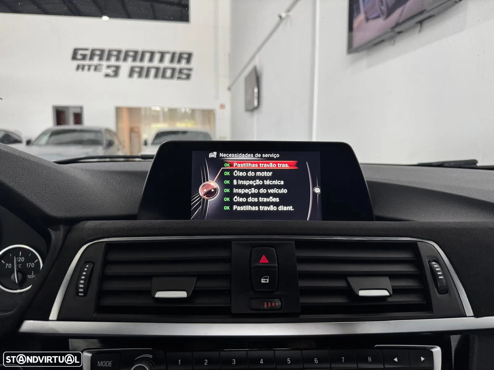 BMW 320 i Pack M Auto - 43