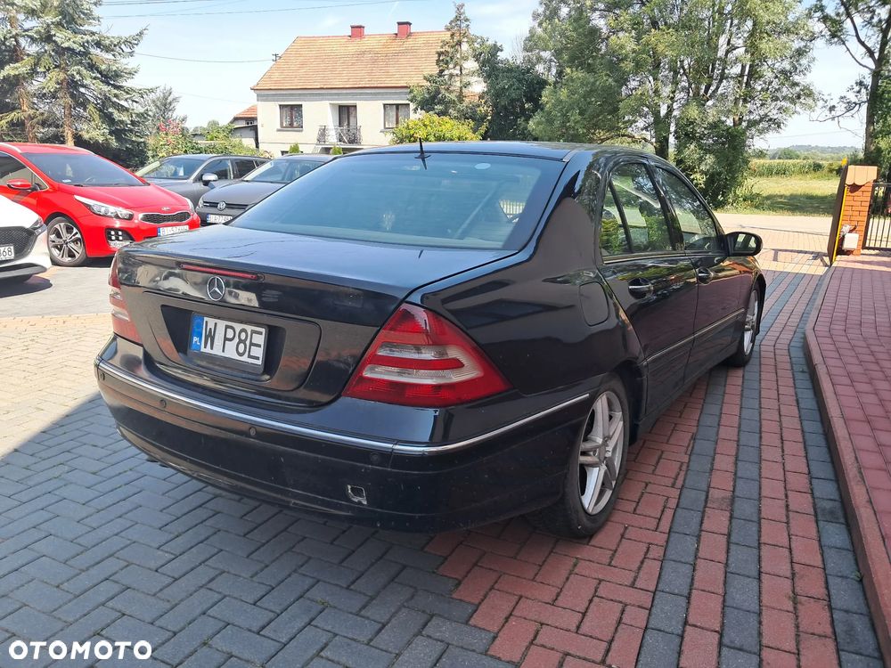 Mercedes-Benz Klasa C 280 Elegance 4-Matic - 9