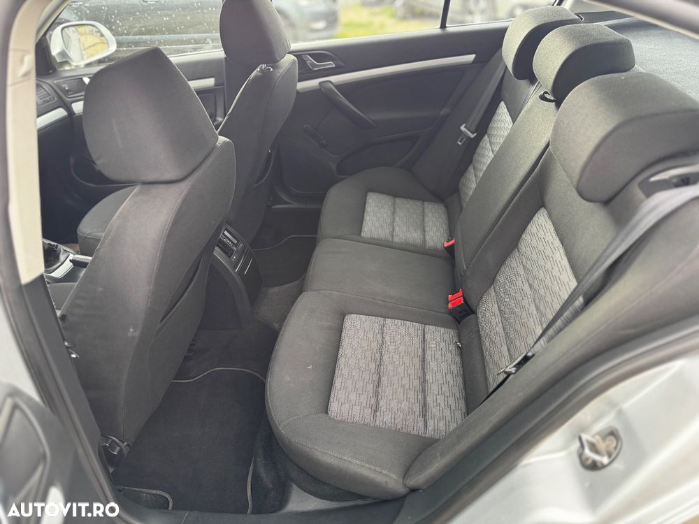 Skoda Octavia 1.6 TDI Ambiente - 18