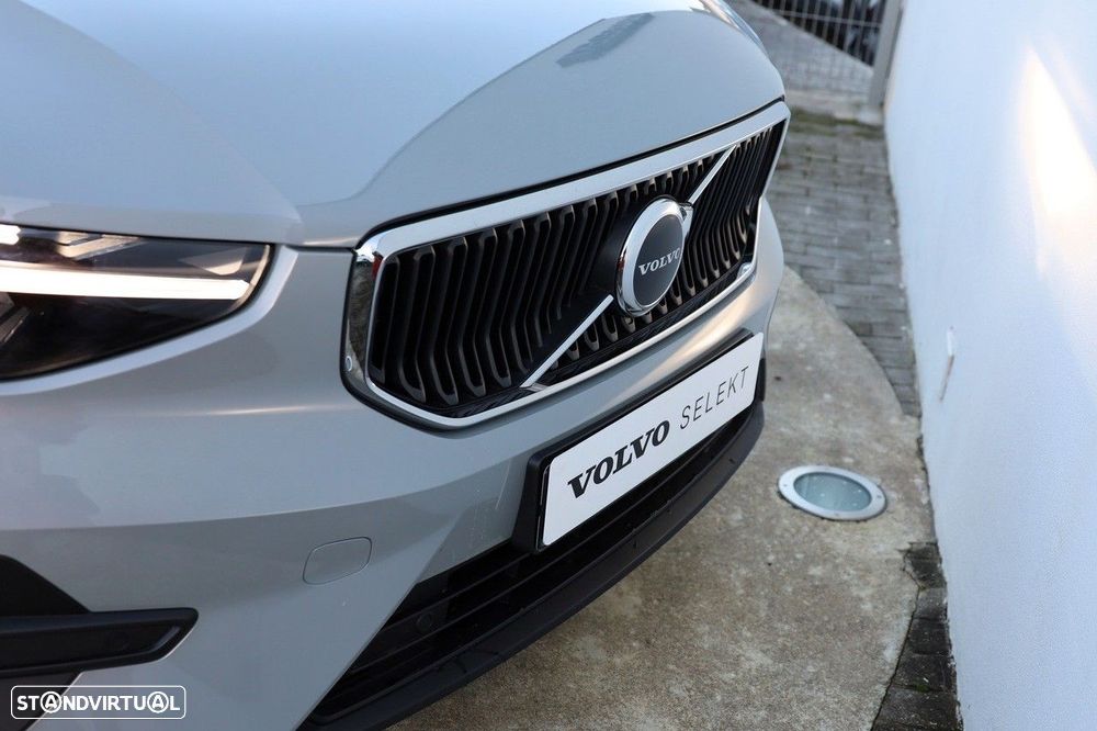 Volvo XC 40 2.0 B3 Core - 30
