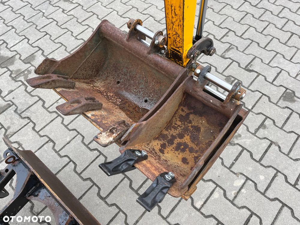 JCB 8008 CTS Micro - 10