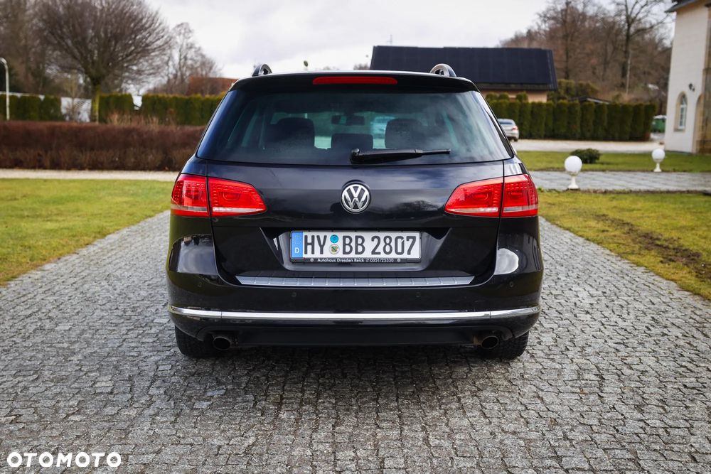 Volkswagen Passat 2.0 TDI 4Motion DSG BlueMotion Tech Highline - 12