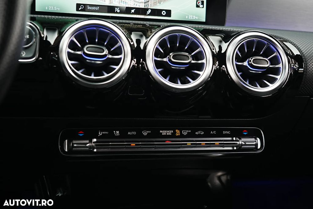 Mercedes-Benz CLA 180 7G-DCT AMG Line Advanced Plus - 33
