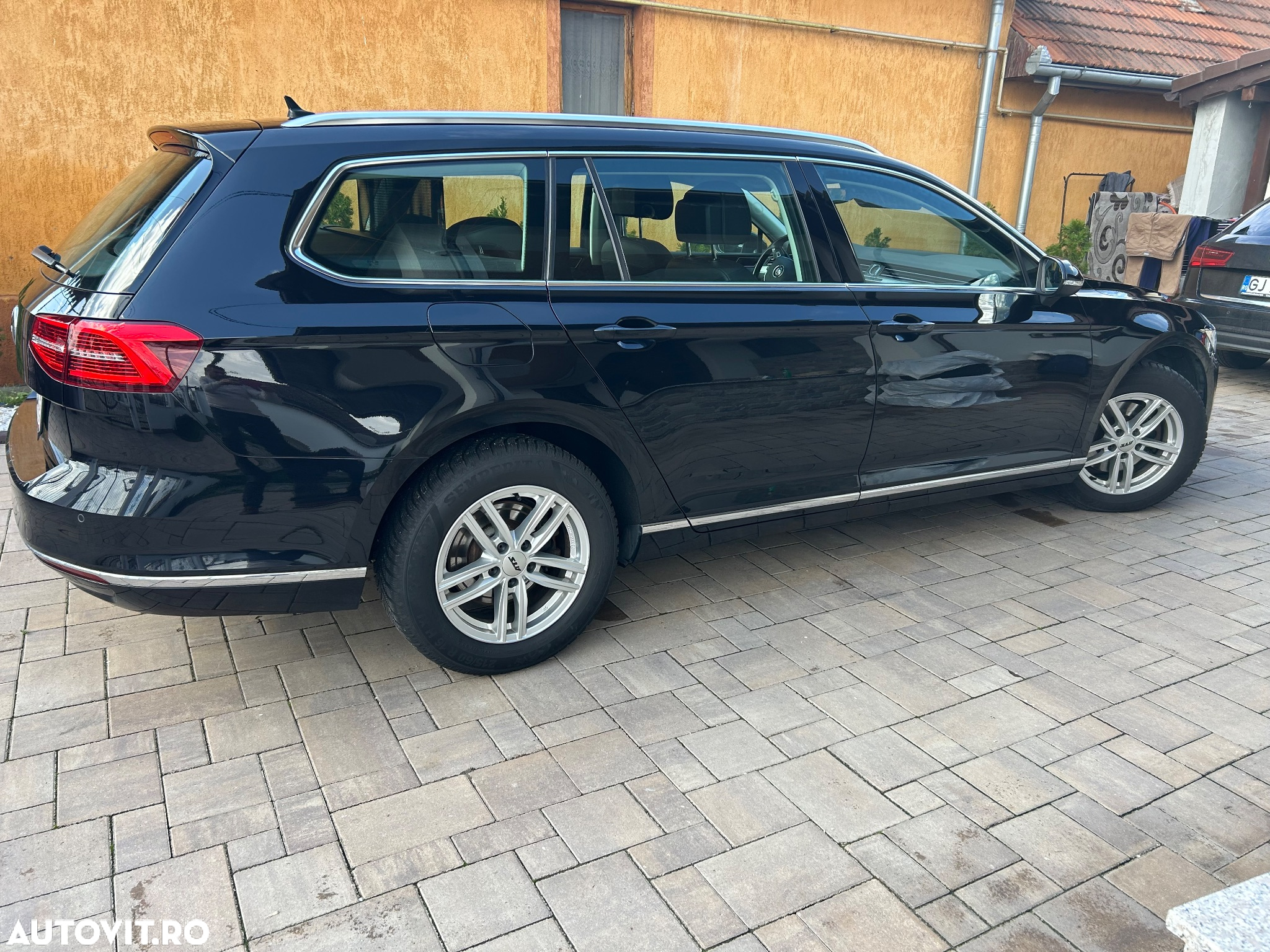 Volkswagen Passat - 7