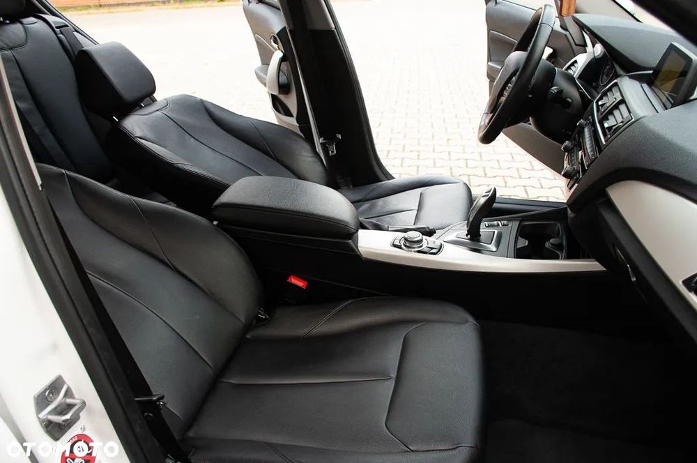BMW Seria 1 118d Edition M Sport Shadow - 14