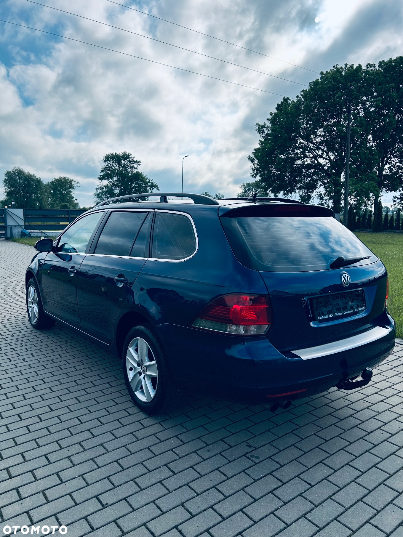 Volkswagen Golf VI 2.0 TDI Comfortline - 12