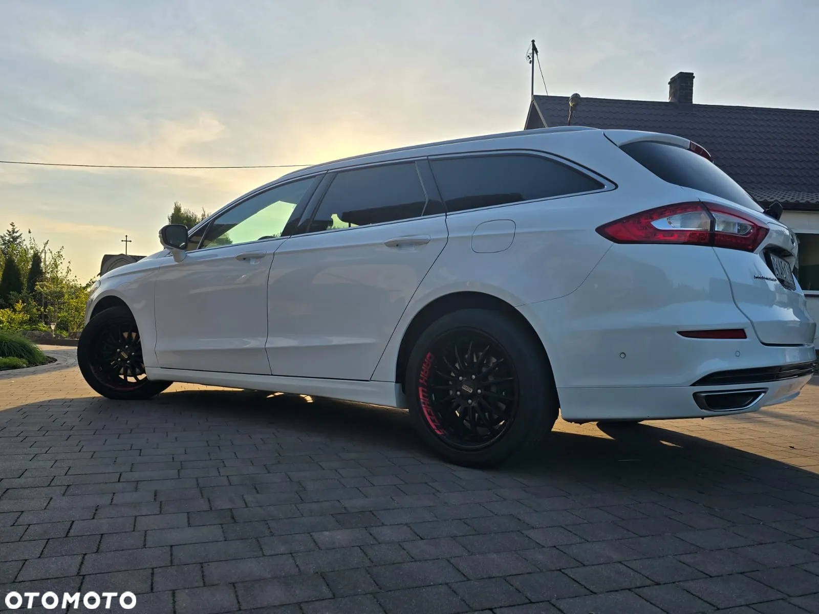 Ford Mondeo 2.0 TDCi Start-Stopp PowerShift-Aut Titanium - 4