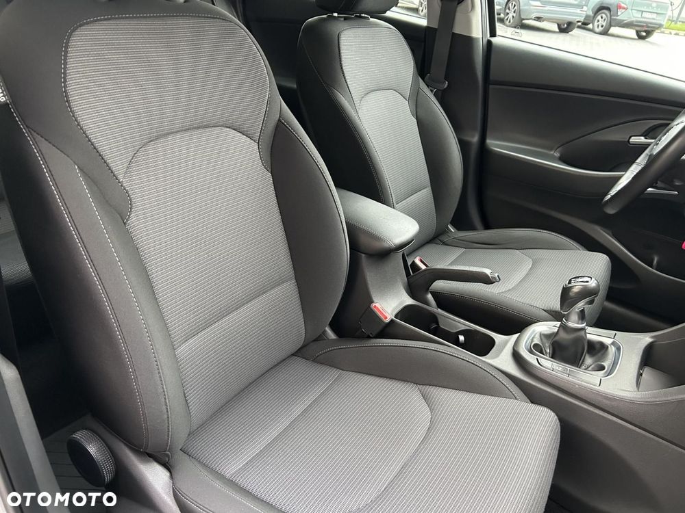 Hyundai i30 - 19