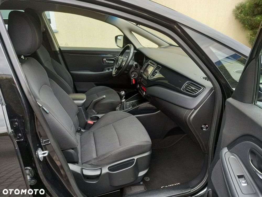 Kia Carens 1.6 GDI Business Line 7os EU6 - 20