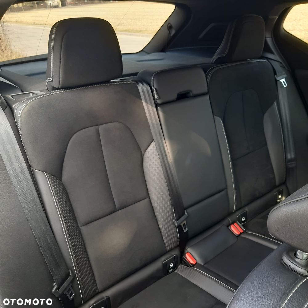 Volvo XC 40 D3 RDesign - 9