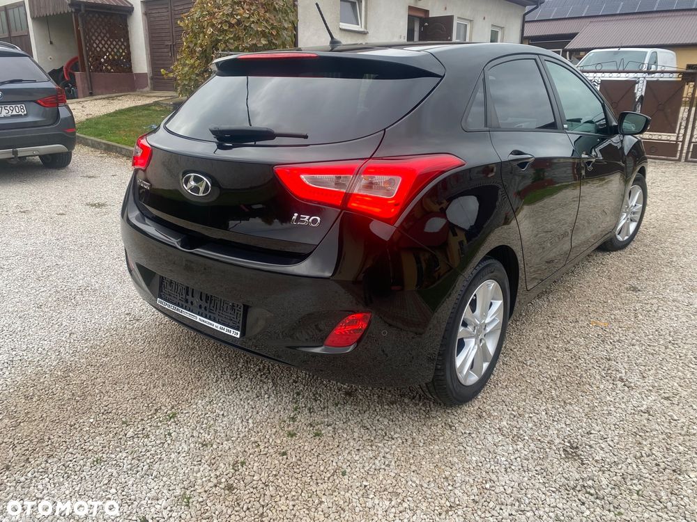 Hyundai i30 1.6 CRDi BlueDrive Premium - 34