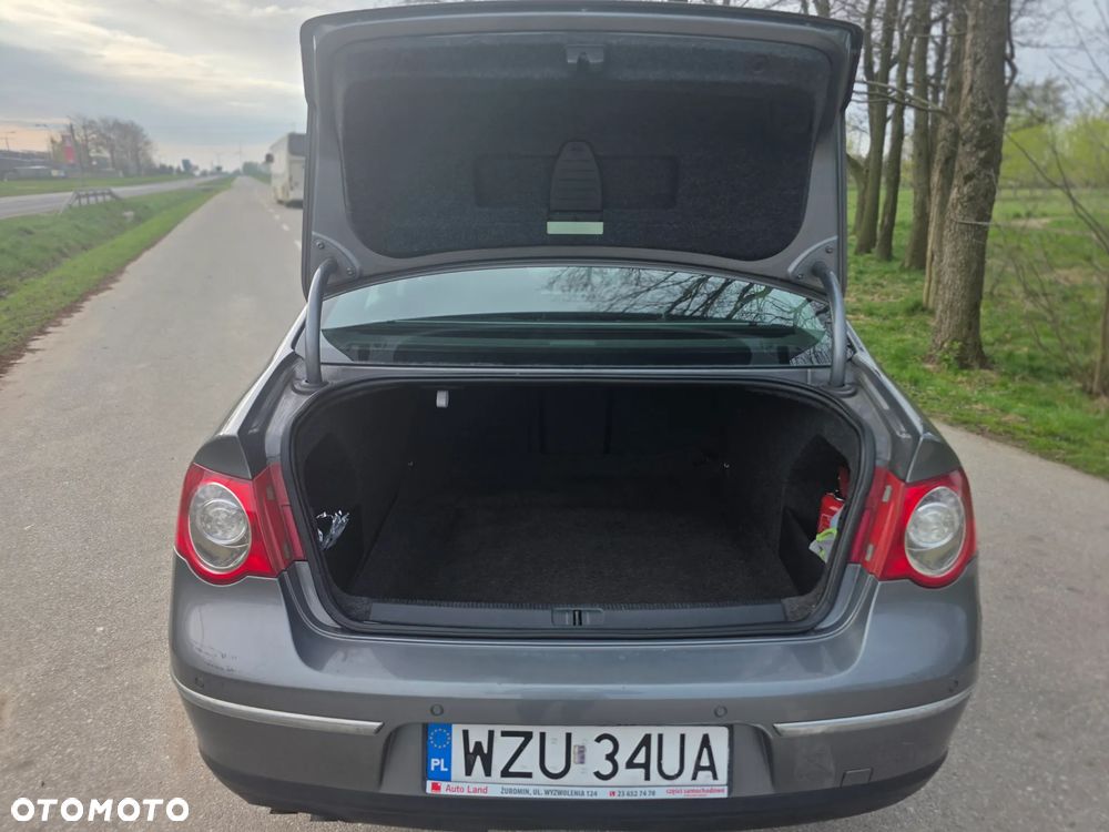 Volkswagen Passat 1.9 TDI Comfortline - 17