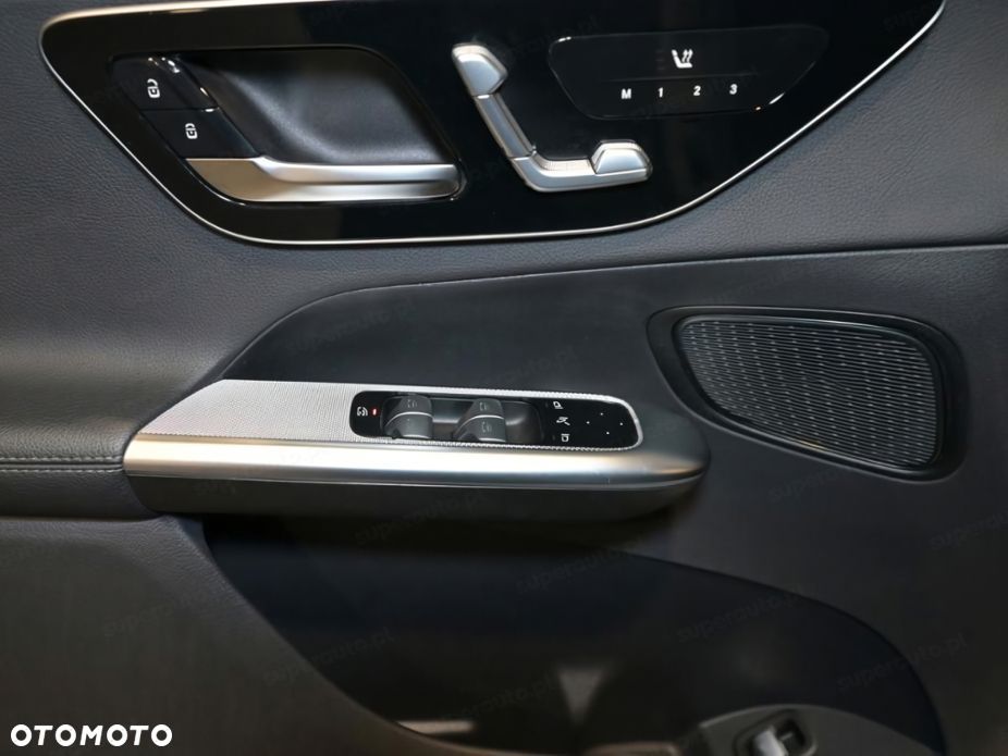 Mercedes-Benz GLC - 17