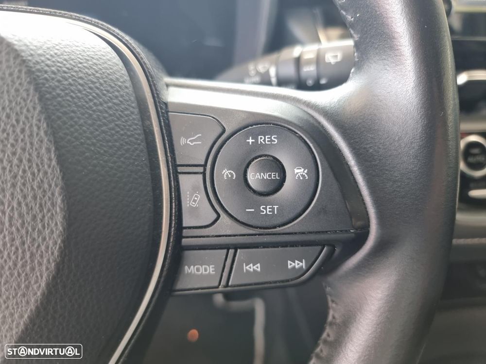Toyota Corolla 1.8 Hybrid Comfort - 23