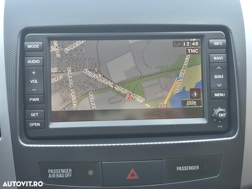 Peugeot 4007 2.2 HDI Premium - 27