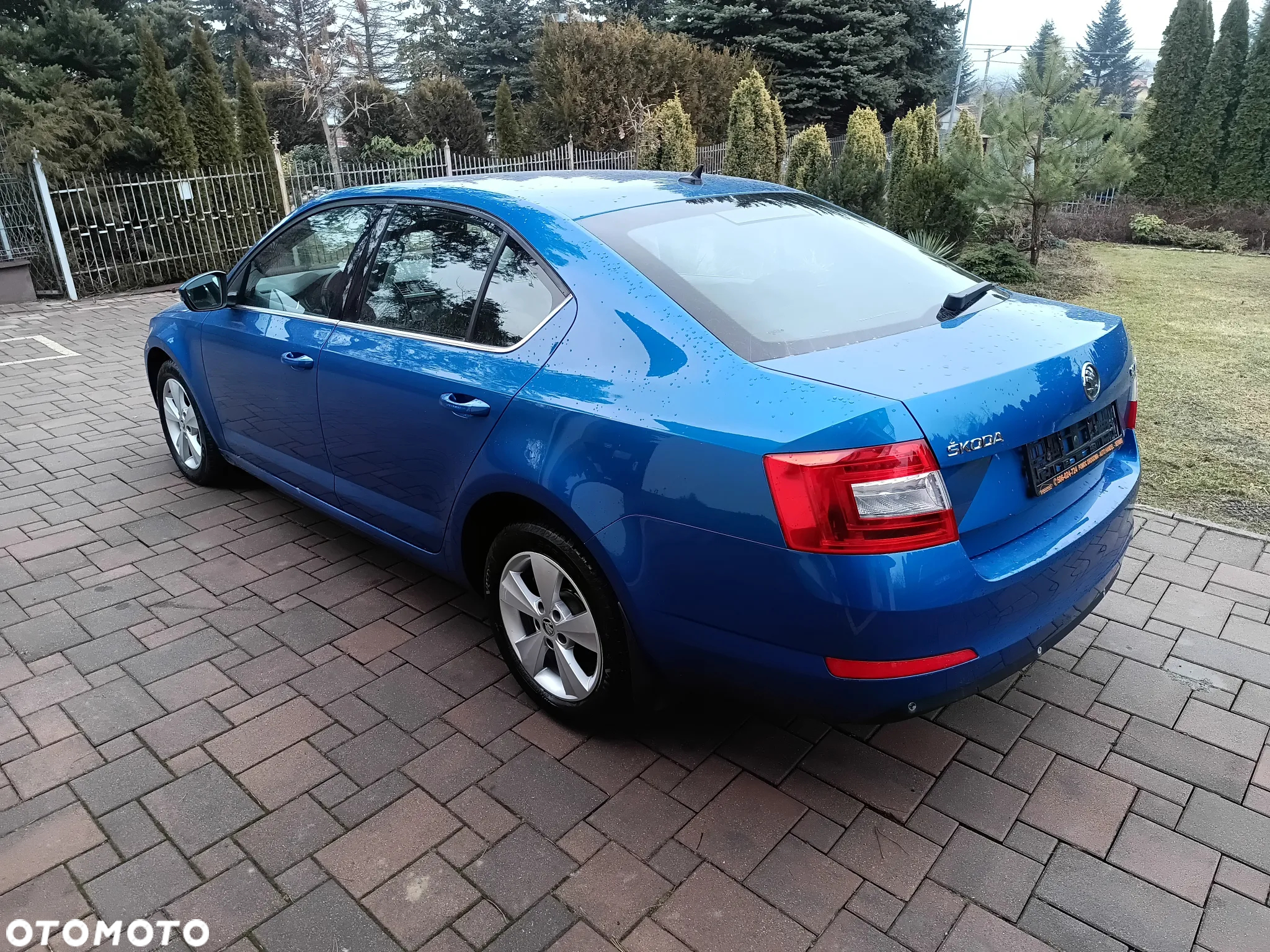 Skoda Octavia 1.6 TDI DPF Ambiente - 6