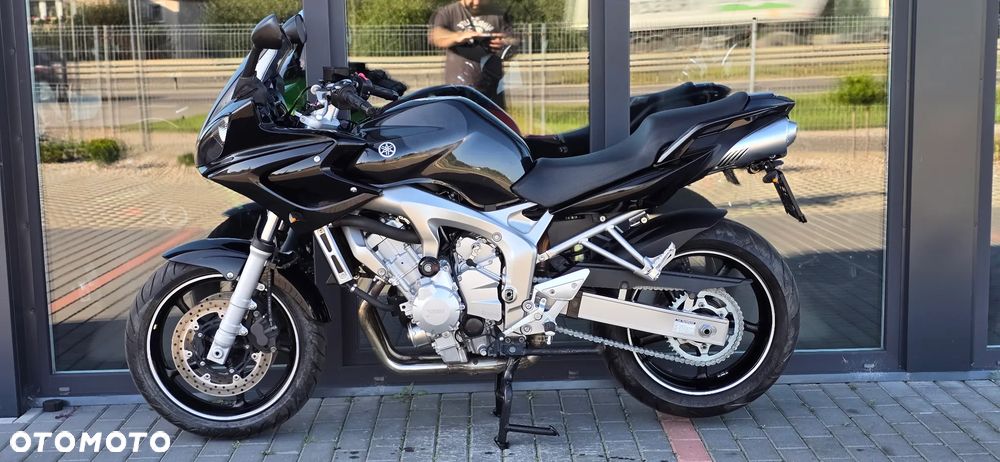 Yamaha FZ6 - 25