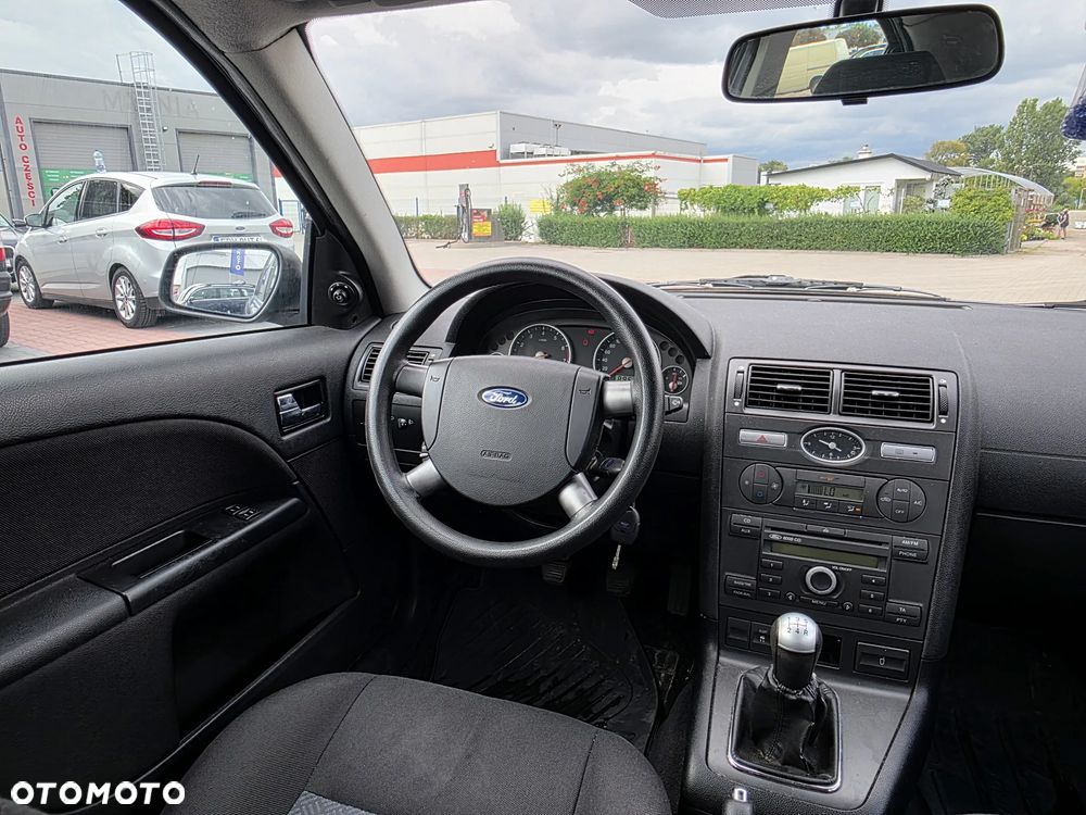 Ford Mondeo 1.8 Trend X - 6