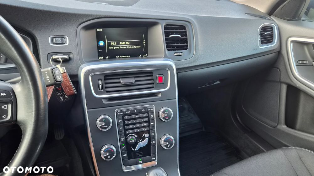 Volvo V60 D4 Edition Pro - 20