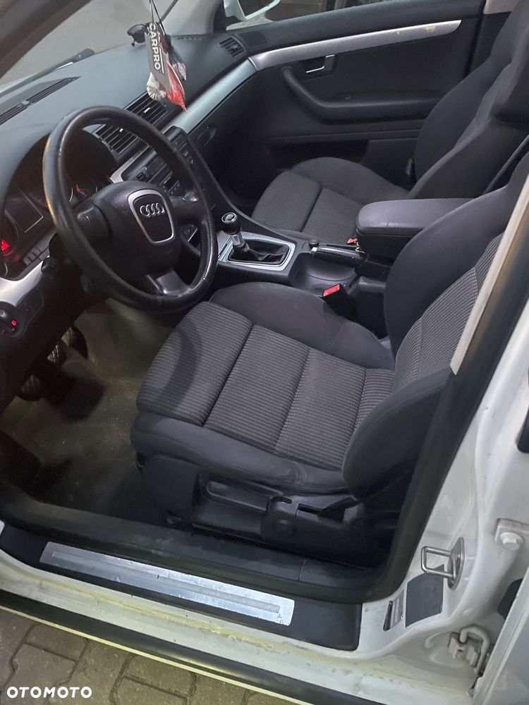 Audi A4 Avant 1.8T - 8