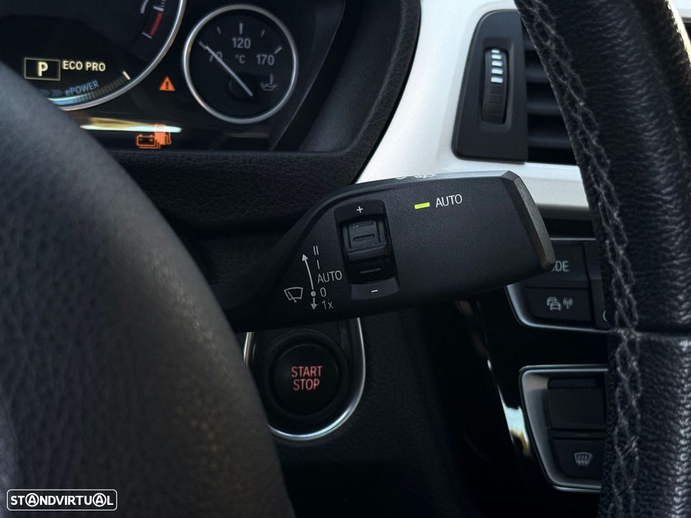 BMW 330 e iPerformance Advantage - 15