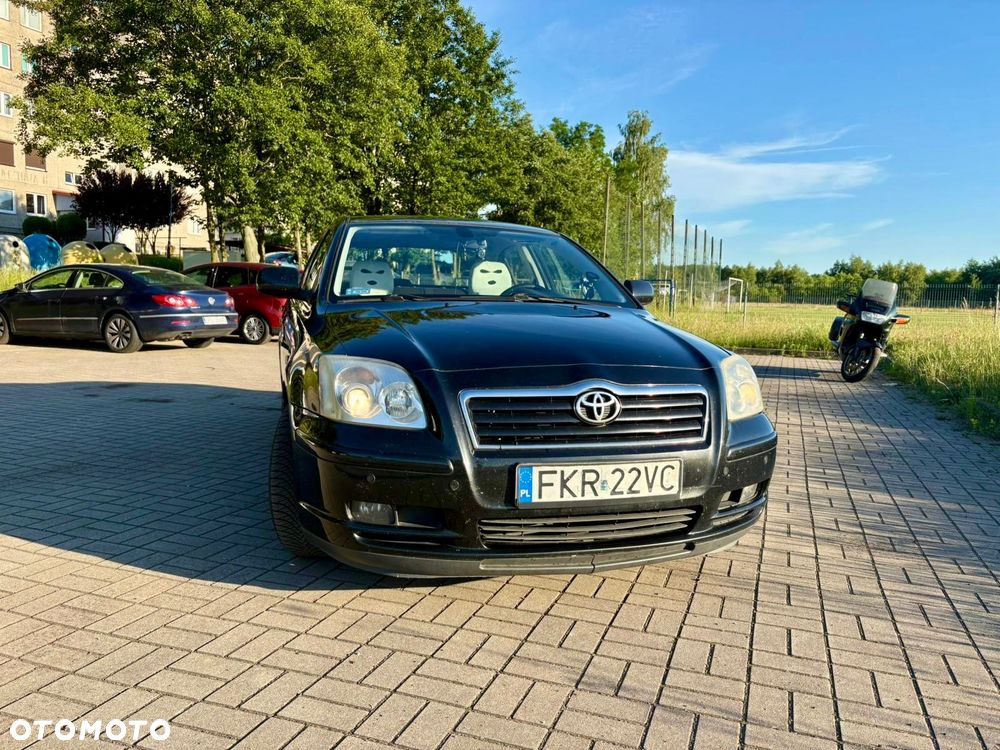 Toyota Avensis 2.0 VVT-i Prestige - 3