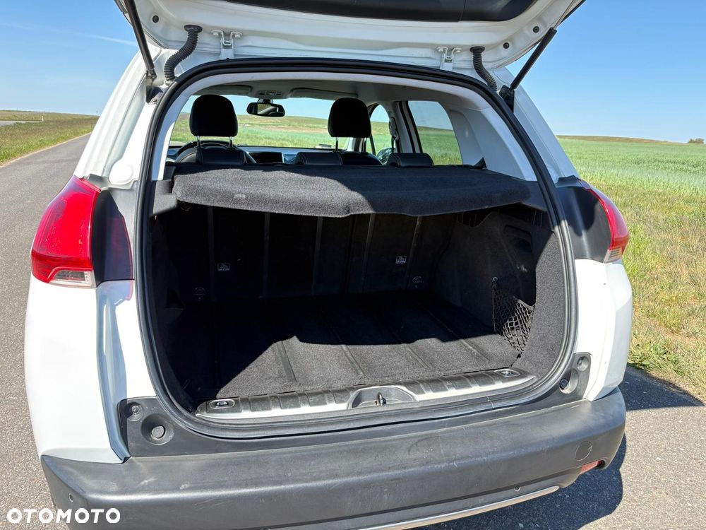Peugeot 2008 e-HDi FAP 115 STOP & START Allure - 15