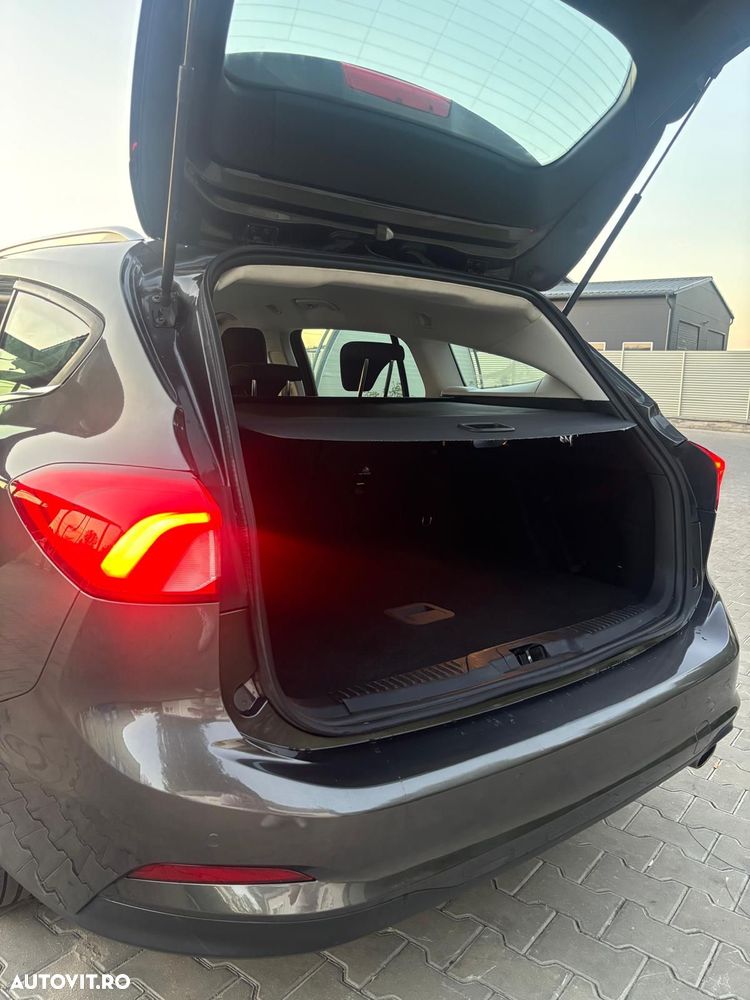 Ford Focus 1.5 EcoBlue Connected - 8