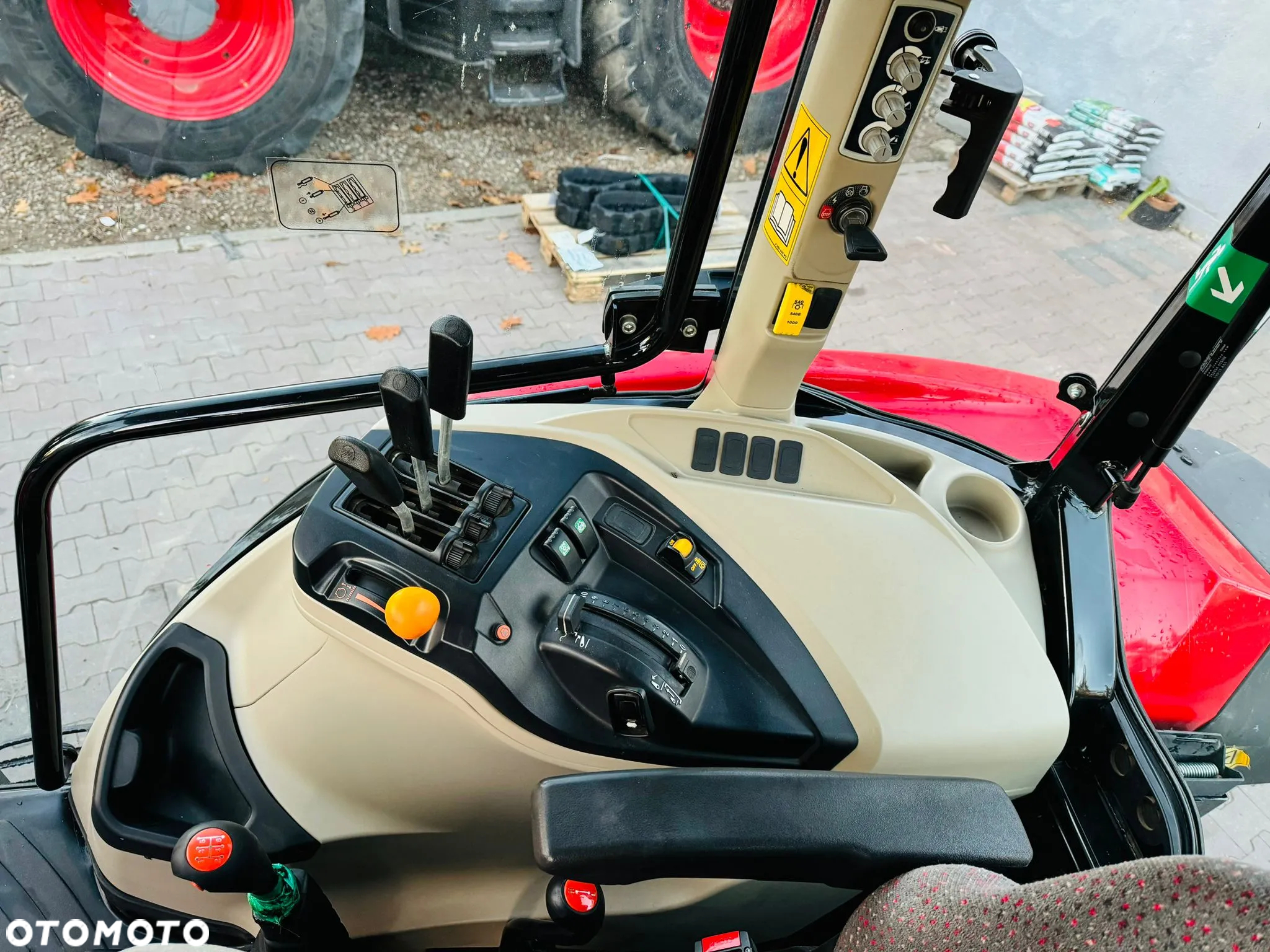Massey Ferguson 6713 - 9