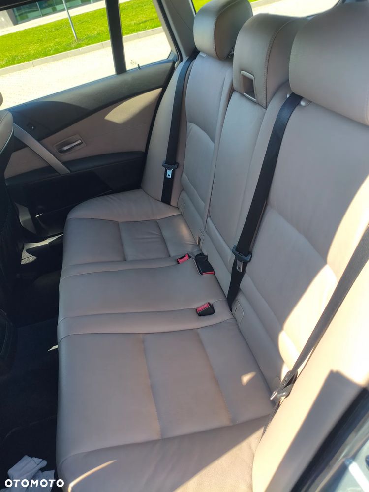 BMW Seria 5 - 12