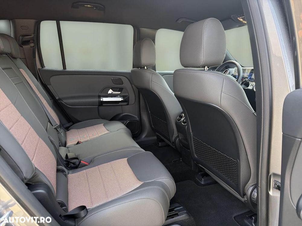 Mercedes-Benz EQB - 14