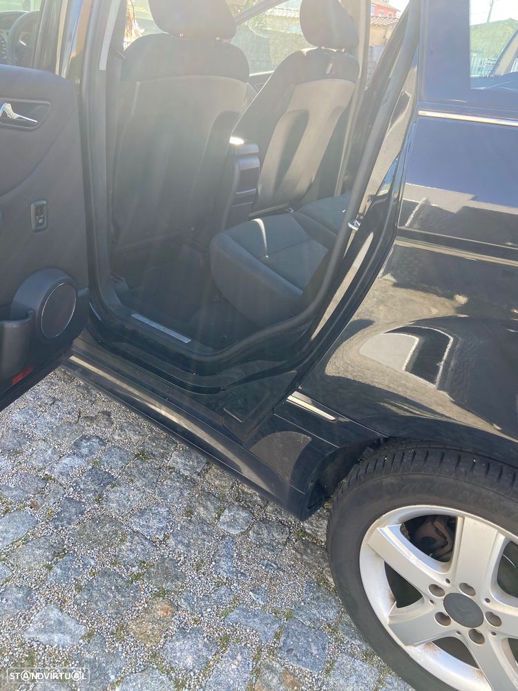 Mercedes-Benz B 150 Standard - 15