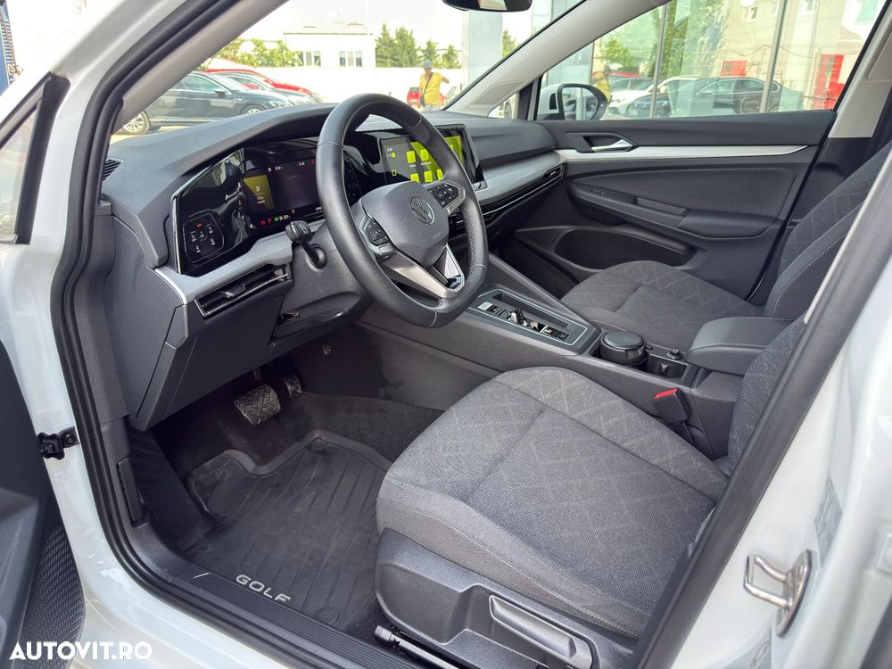 Volkswagen Golf 1.5 eTSI DSG MHEV Life - 10