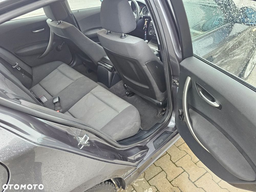 BMW Seria 1 118d - 13