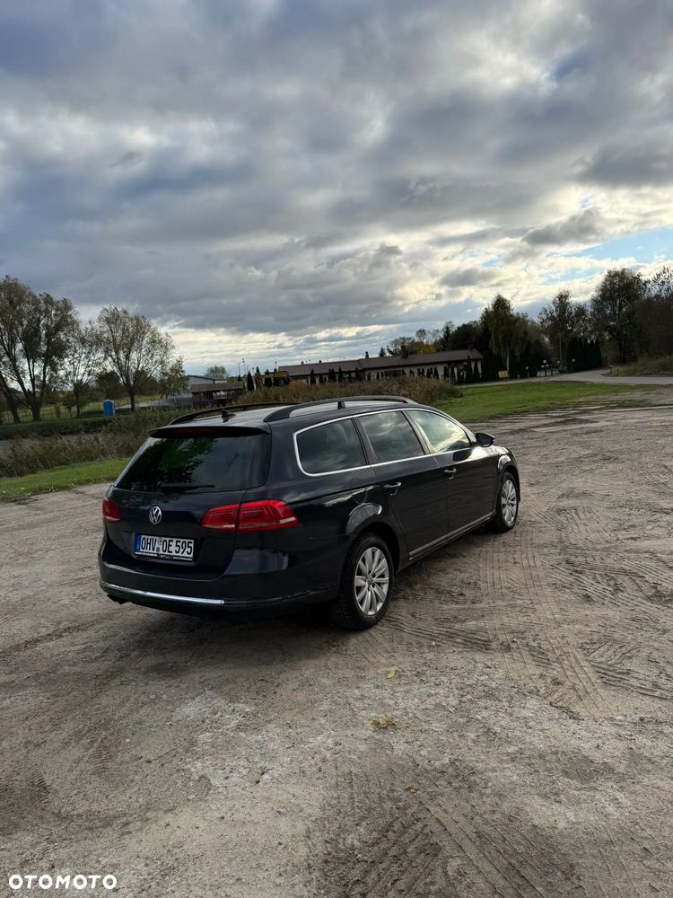 Volkswagen Passat 2.0 TDI Comfortline DSG - 5