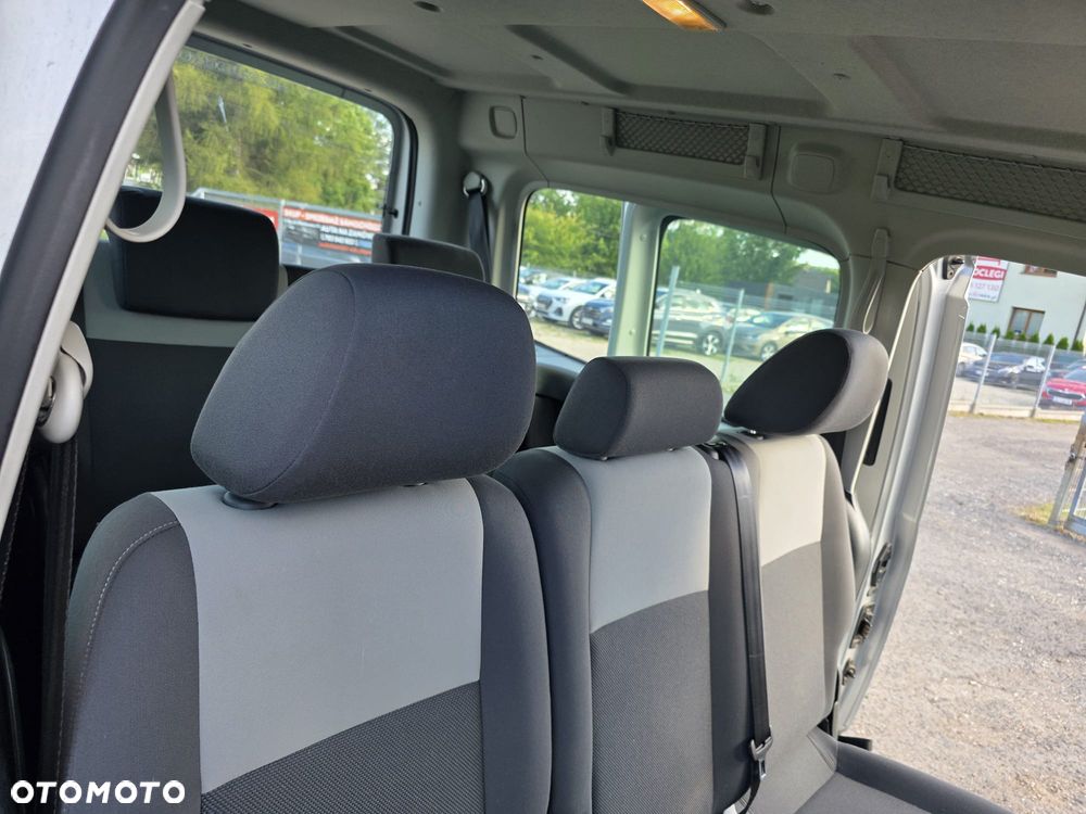 Volkswagen Caddy 1.6 (7-Si.) Edition 30 - 16