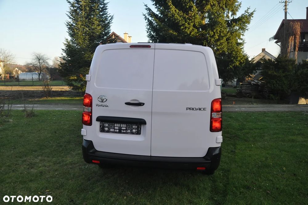 Toyota PROACE - 10