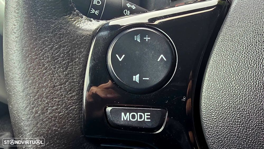 Toyota Aygo 1.0 X-Play Plus - 23