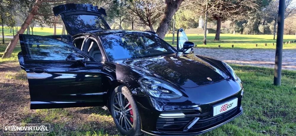 Porsche Panamera Turbo Executive - 21