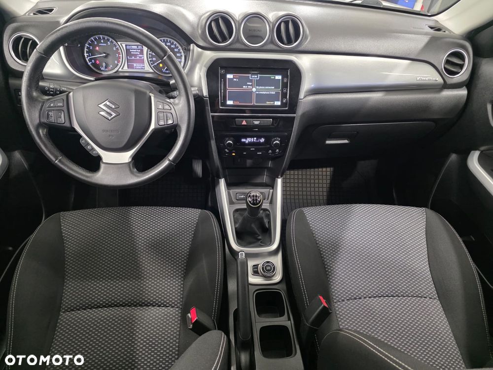 Suzuki Vitara 1.6 (4x4) Allgrip Comfort+ - 36