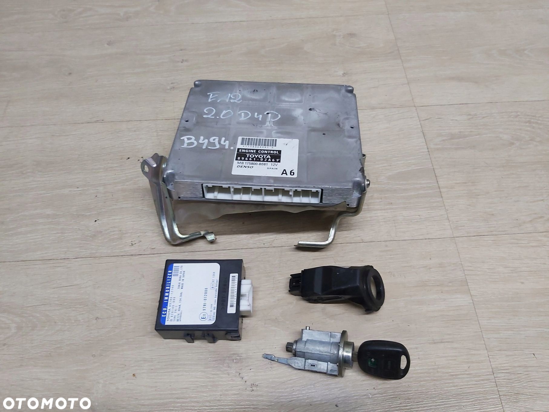 Toyota Corolla E12 2,0 d4d 116KM komputer silnika kluczyk zestaw odpalenia - 1