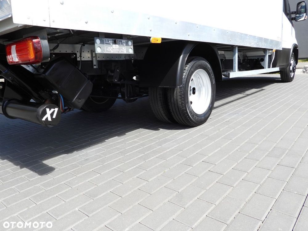 Iveco DAILY 35C16 KONTENER WINDA 8 PALET TEMPOMAT BLIŹNIACZE KOŁA KLIMATYZACJA  160KM - 18