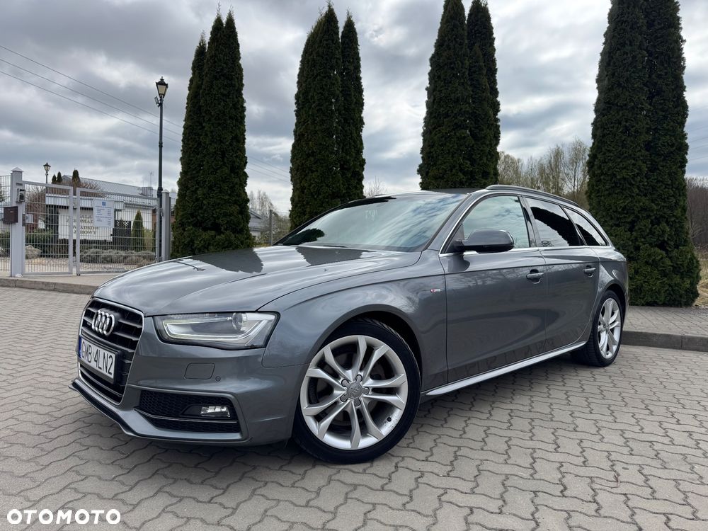Audi A4 Avant 2.0 TDI DPF quattro S tronic S line Sportpaket - 2
