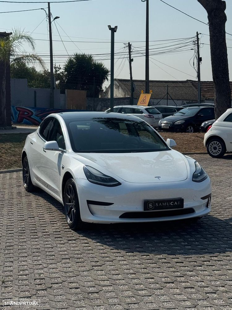 Tesla Model 3 - 31