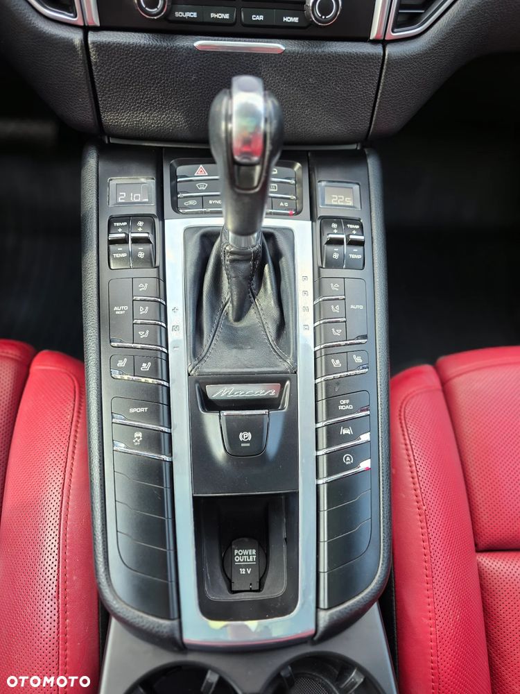 Porsche Macan - 29